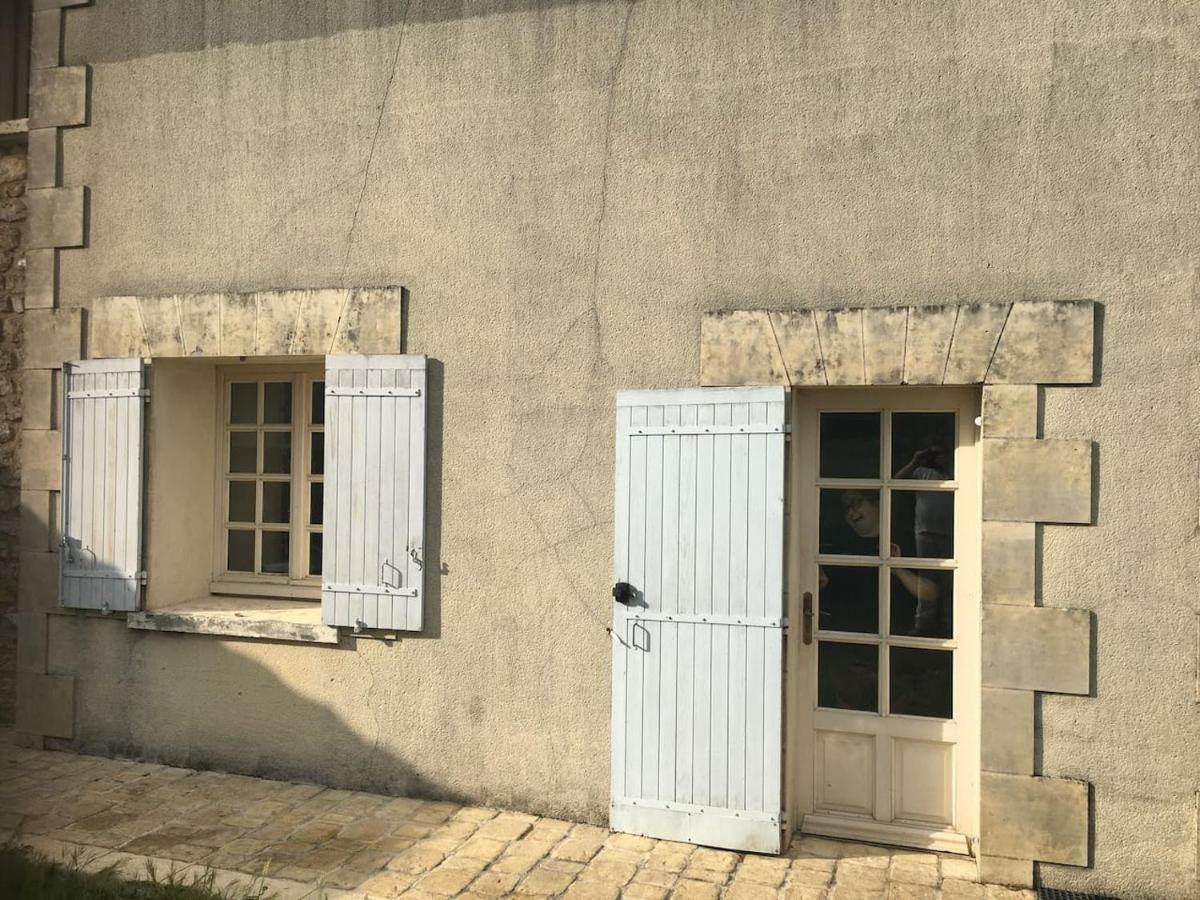 Апартаменты Maison Au Calme Proche Des Cures Жонзак Экстерьер фото